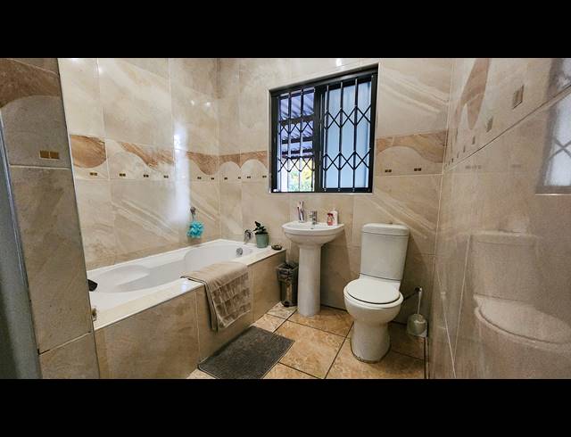 3 BEDROOM HOUSE FOR SALE IN SASOLBURG EXT 11